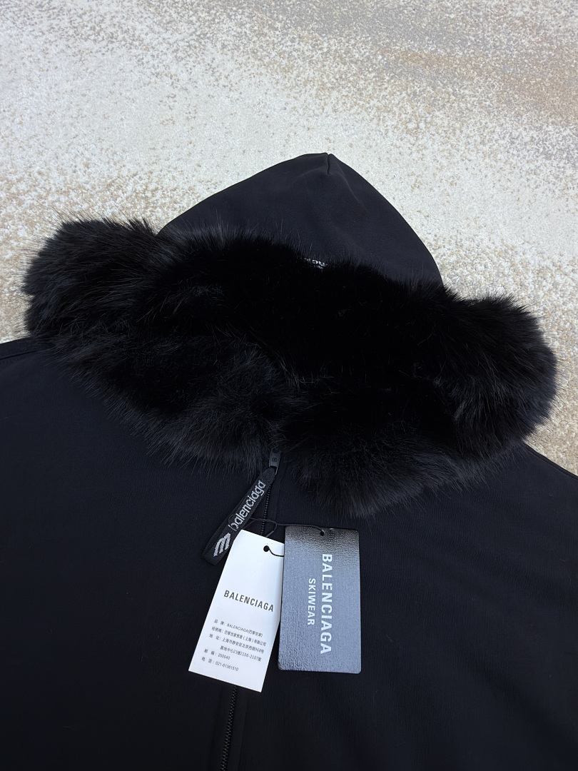 Balenciaga 68039-64L - Image 12