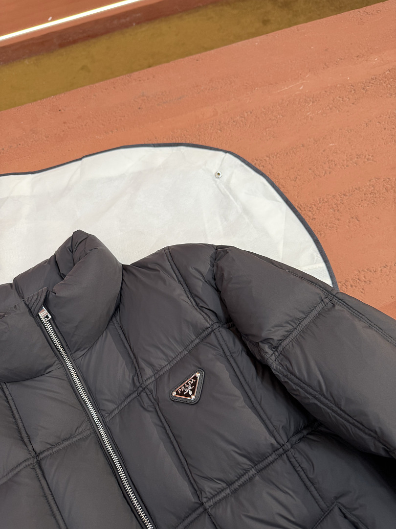 Prada 5290−8L - Image 31