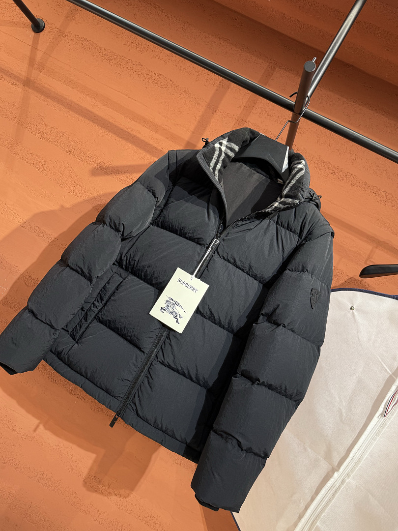 Burberry 3757-86L - Image 23