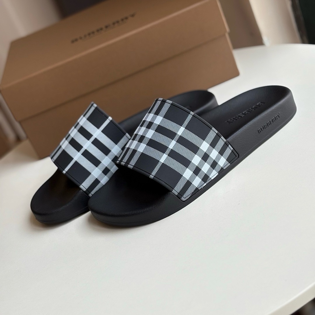 Burberry 6053-88L - Image 23