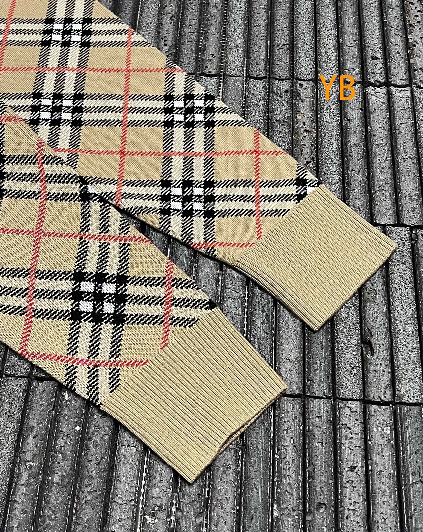 Burberry 526308−51L - Image 14