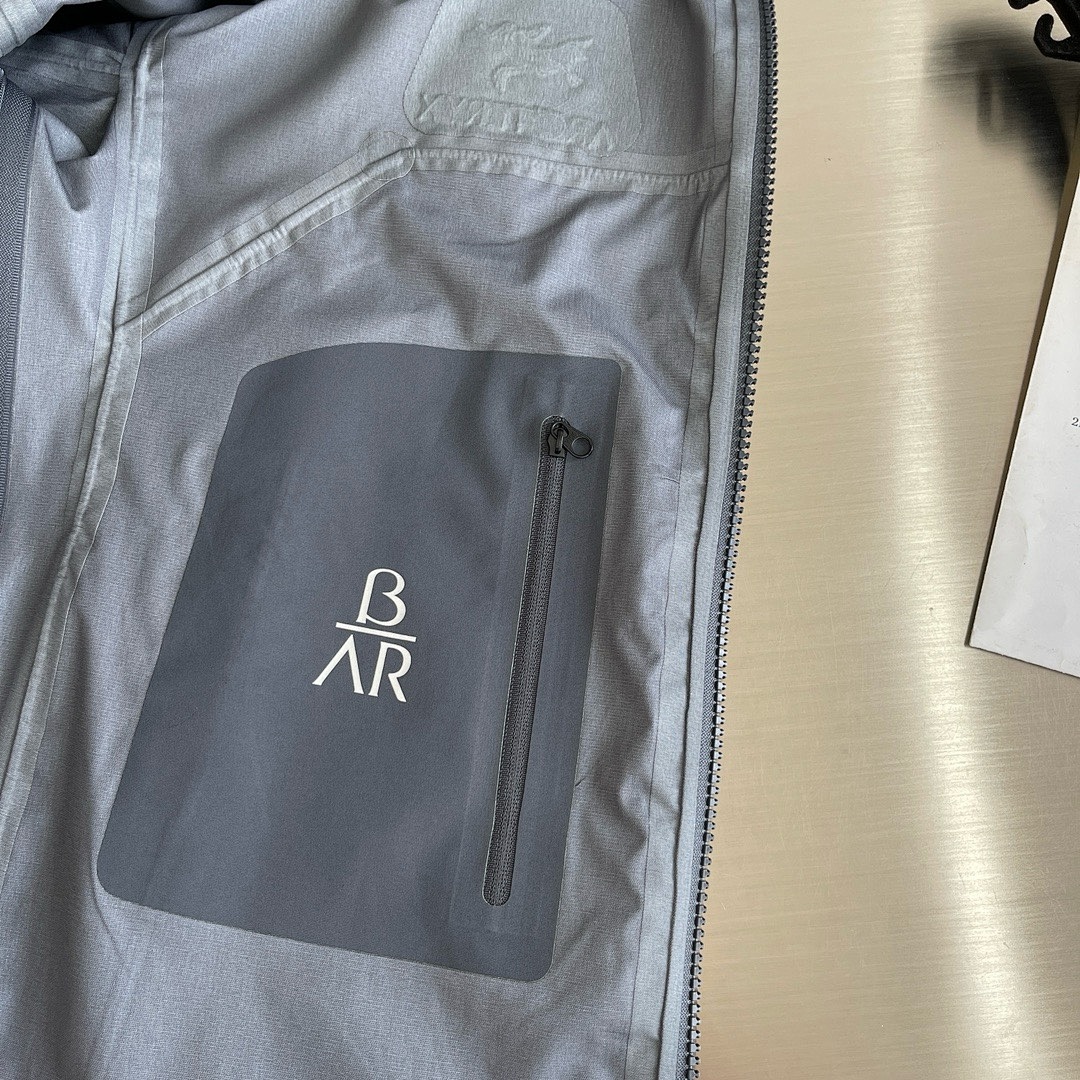 Arc'teryx — - Image 32