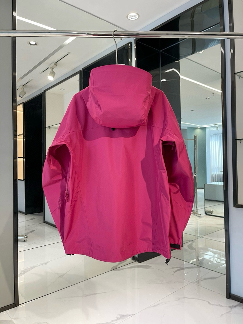 Arc'teryx — - Image 19