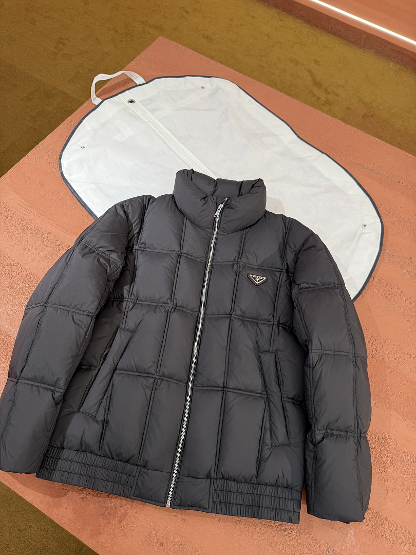 Prada 5290−8L - Image 29