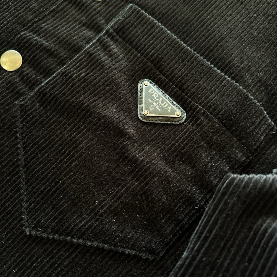 Prada 31909-90L - Image 17
