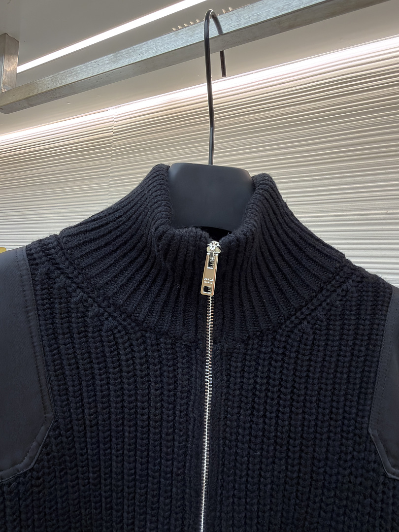 Prada 624067-60L - Image 6