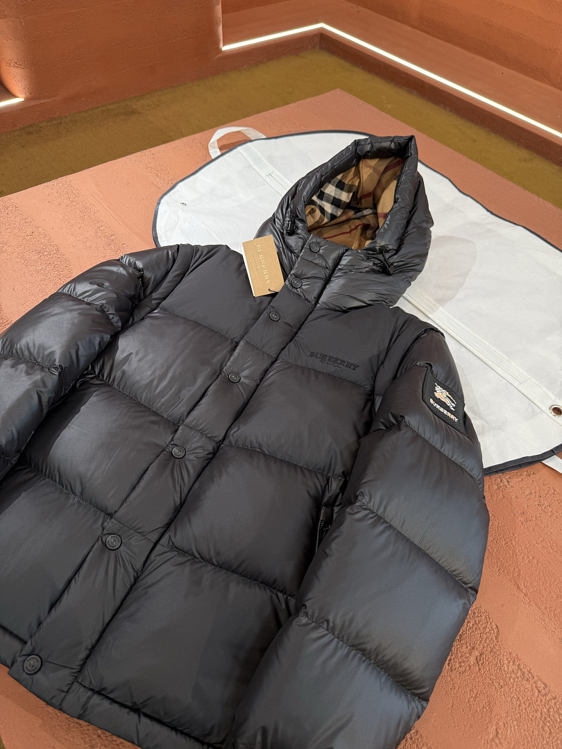 Burberry 68679-37L - Image 8