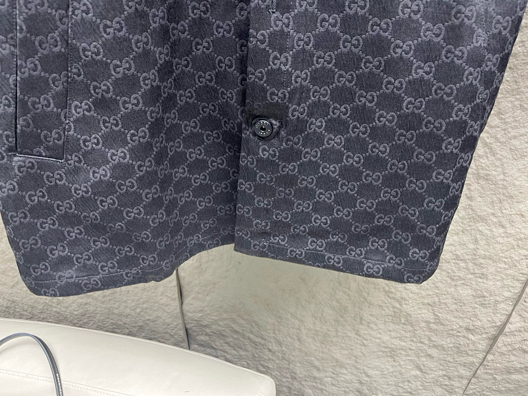 Gucci 3002-31L - Image 10