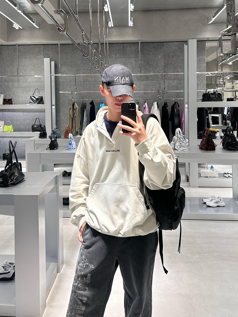 Balenciaga 525343−51L - Image 5