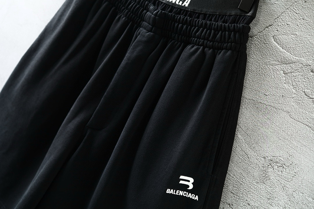 Balenciaga . 5D022−25L - Image 6