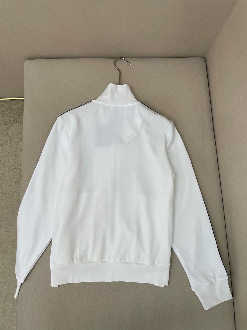 Prada 3WT5257-8L - Image 25