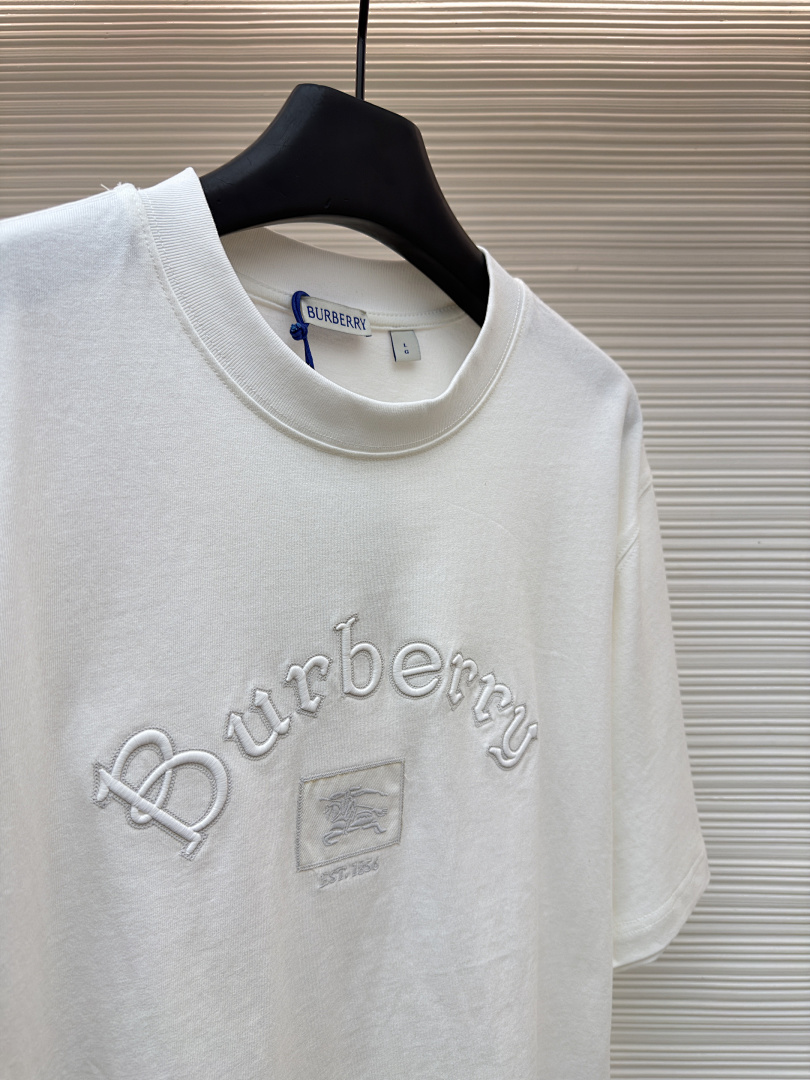 Burberry 52028−51L - Image 10
