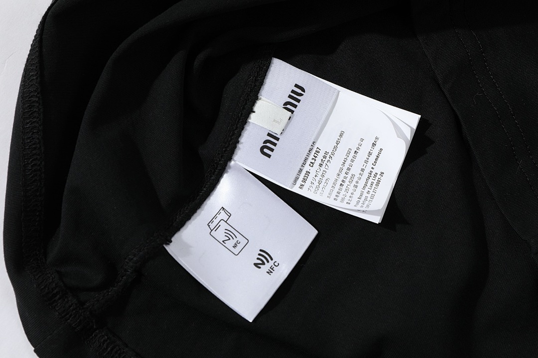 Miu Miu 524050−51L - Image 20