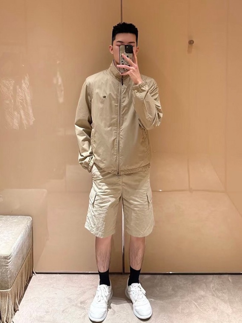Burberry 5055−51L - Image 4