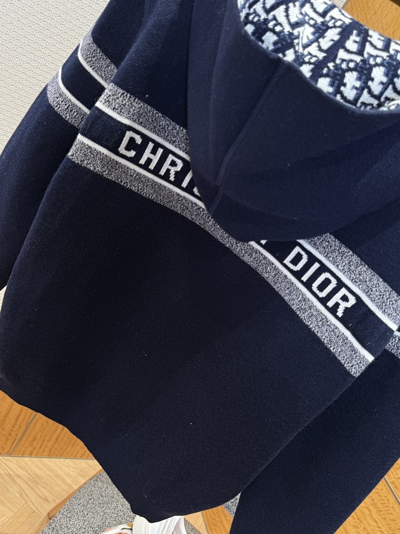 Dior . 58153−8L - Image 15