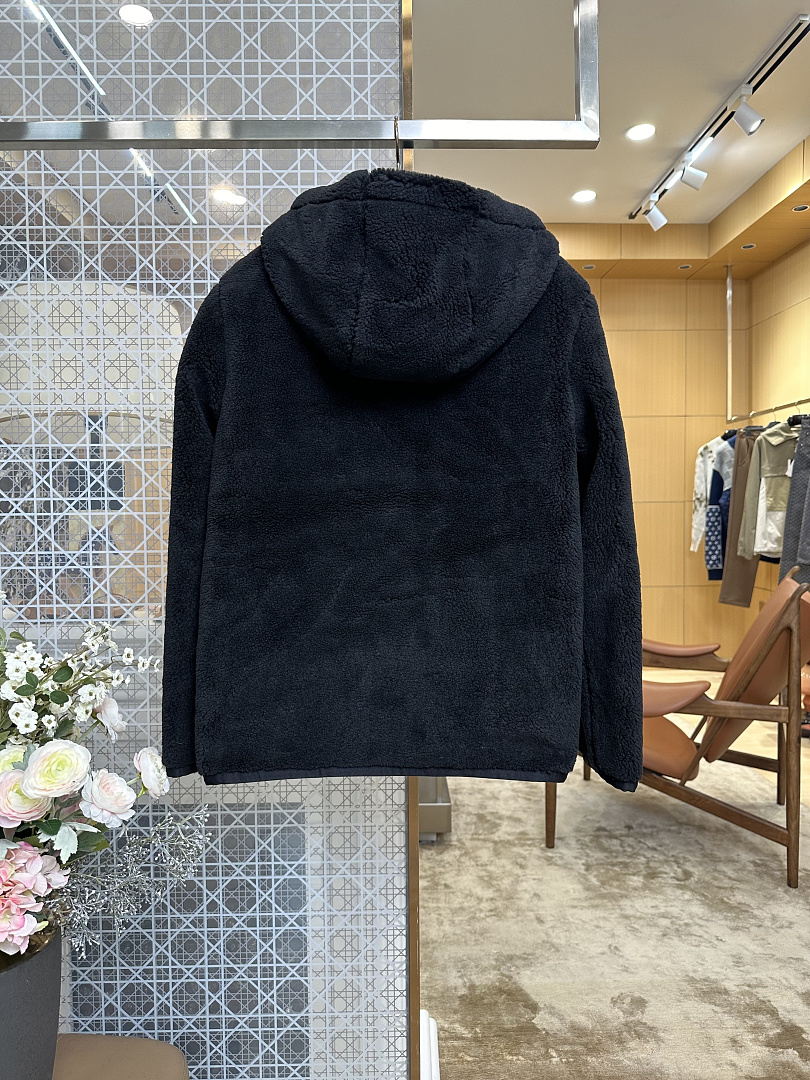 Prada 5149−8L - Image 5