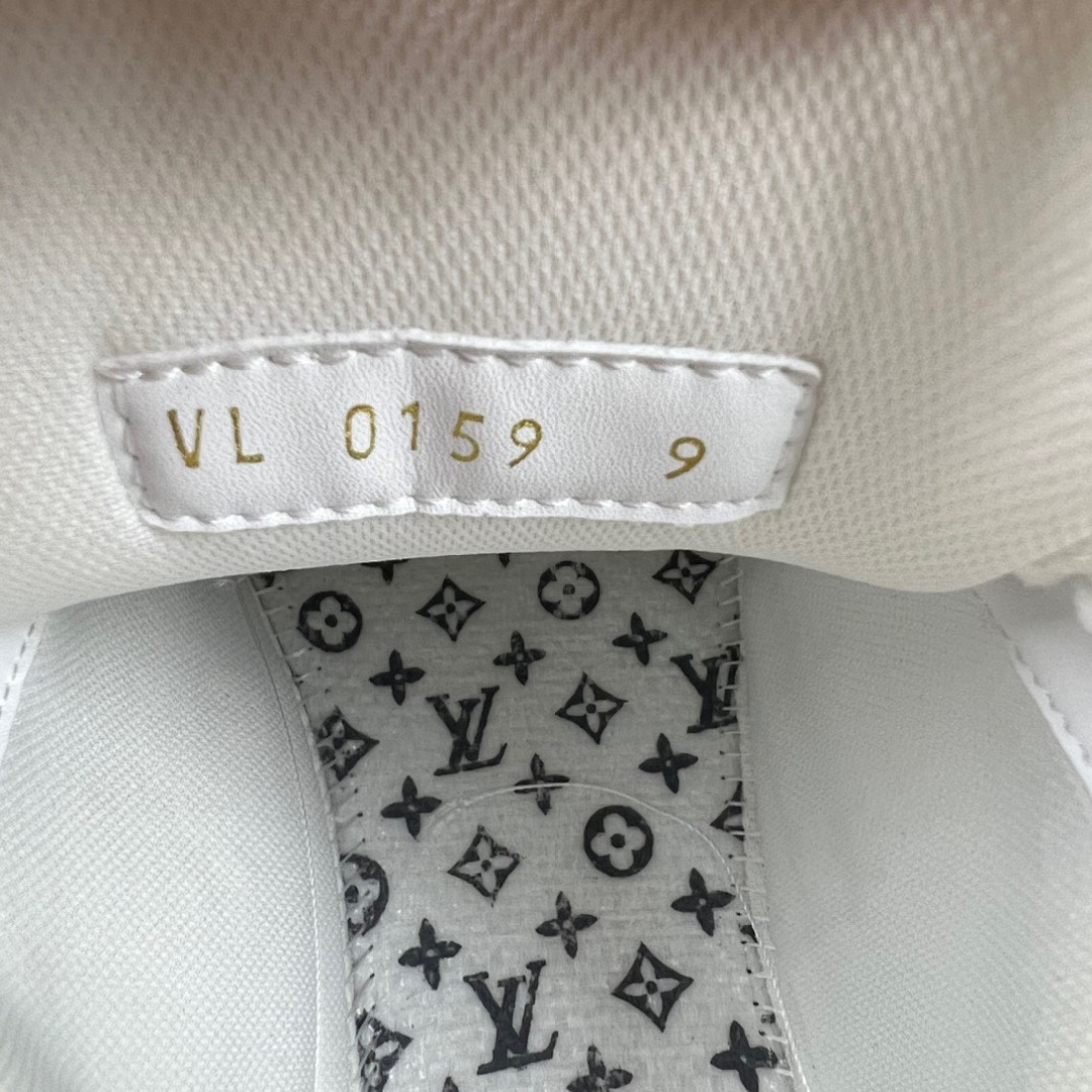 Unbranded Trainer Price: 599Yuan-V33 - Image 9