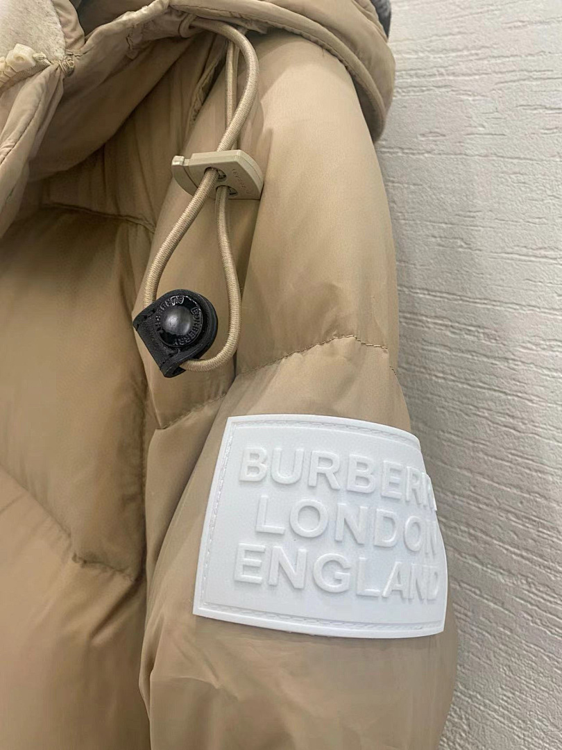 Burberry 56105-20L - Image 10