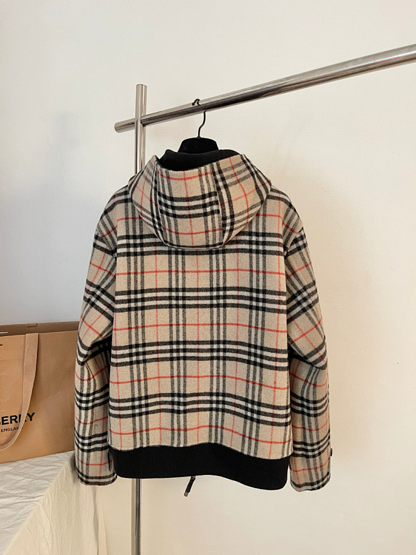 Burberry 6D277-61L - Image 12