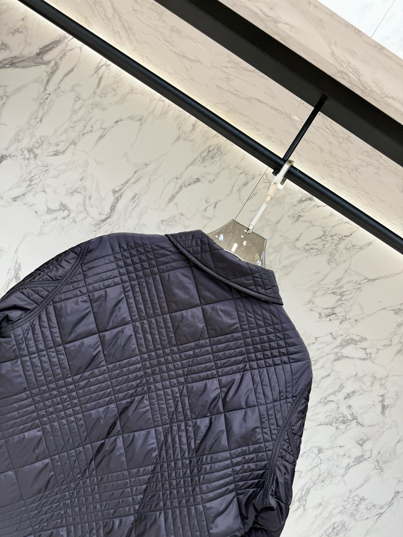 Burberry 349-13L - Image 18