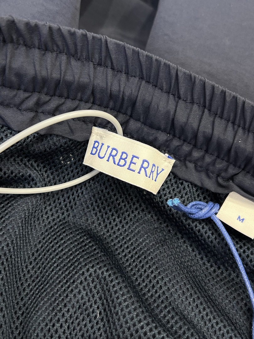 Burberry 5039−51L - Image 24