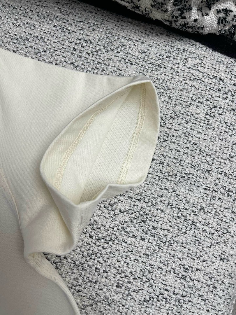 Burberry L687135-63L - Image 15