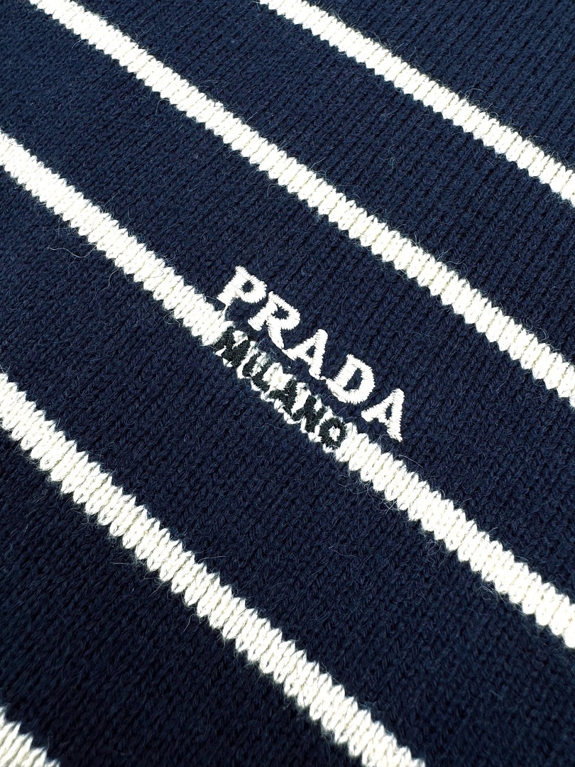 Prada 625342-60L - Image 8