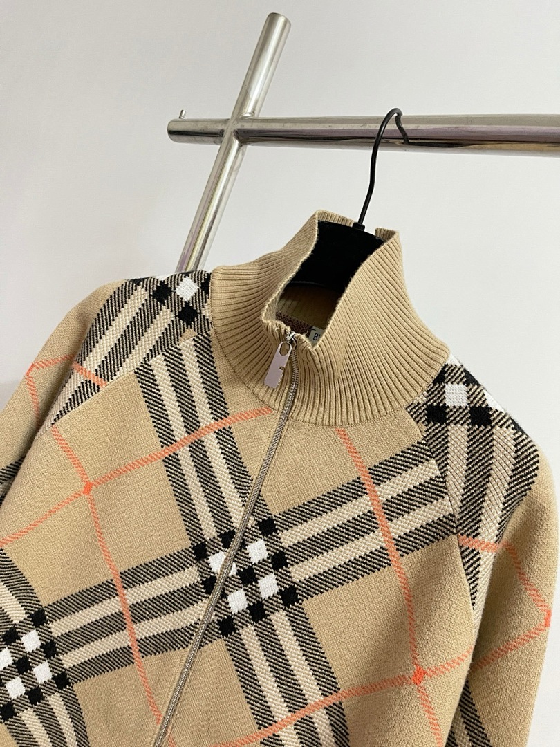 Burberry — - Image 6