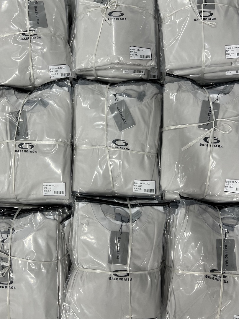 Balenciaga 52107−51L - Image 3