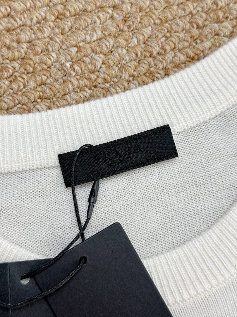 Prada 3044-32L - Image 26