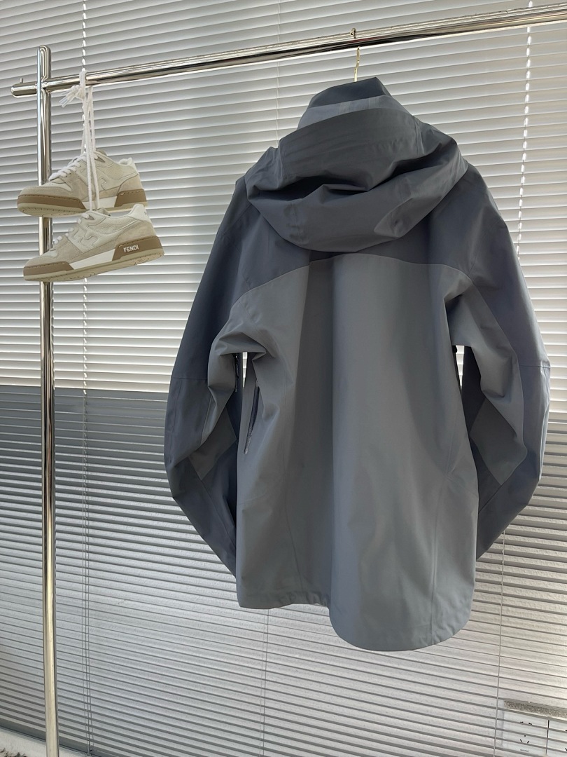 Arc'teryx — - Image 33