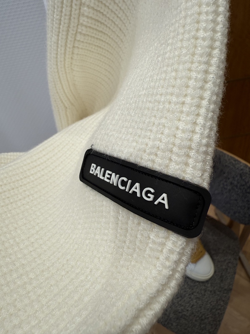 Balenciaga 6276-69L - Image 6