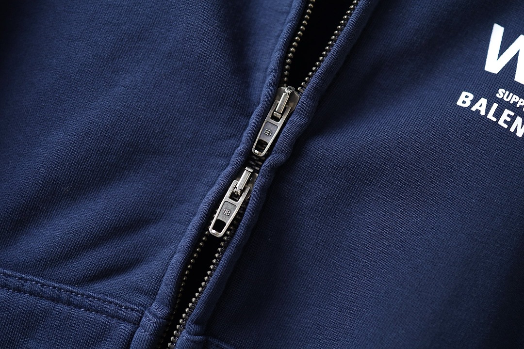 Balenciaga 5ZZ049−25L - Image 7