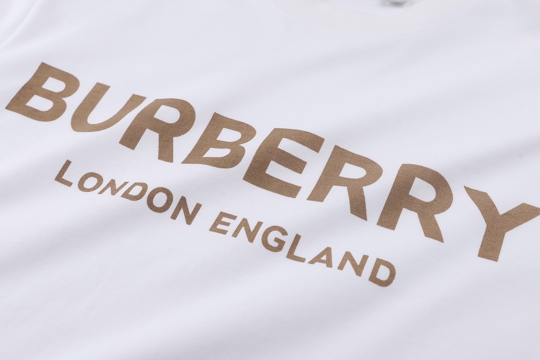 Burberry 52037−51L - Image 25