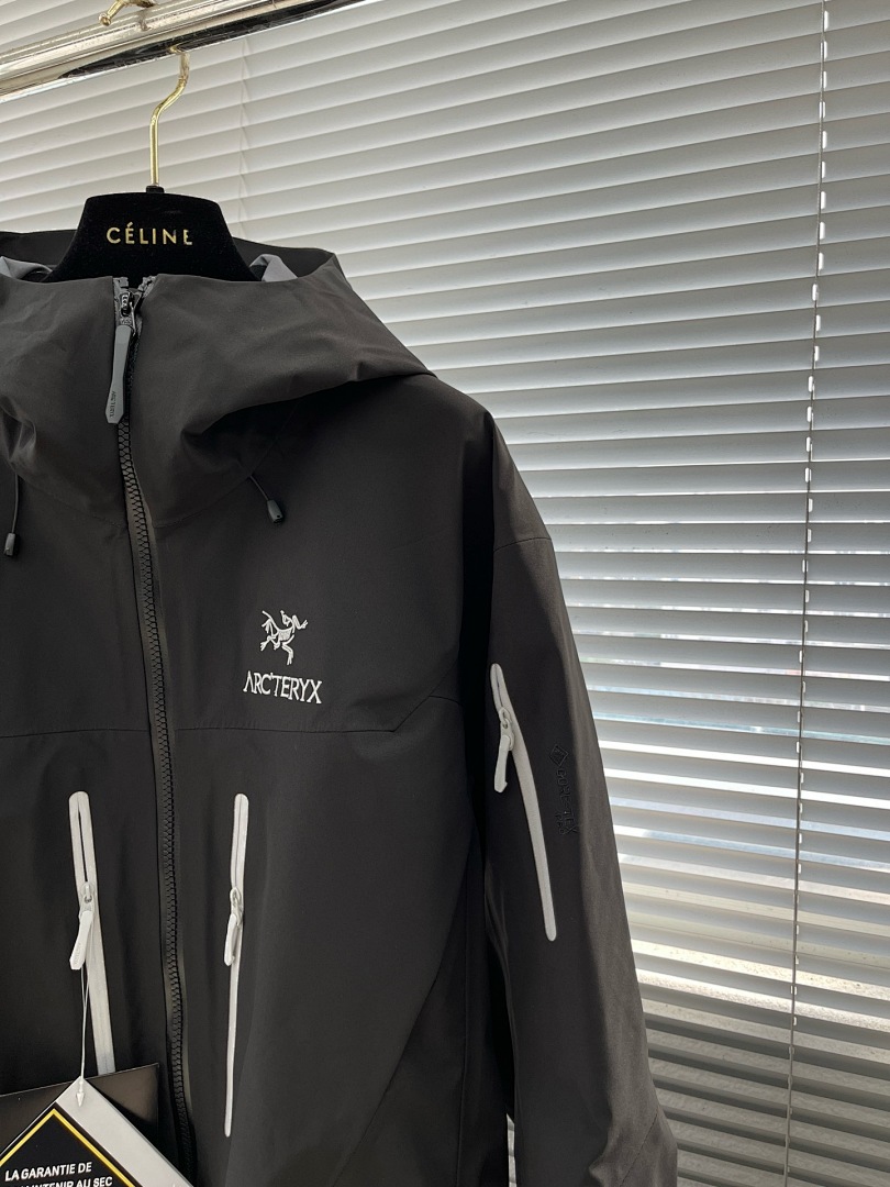 Arc'teryx — - Image 13