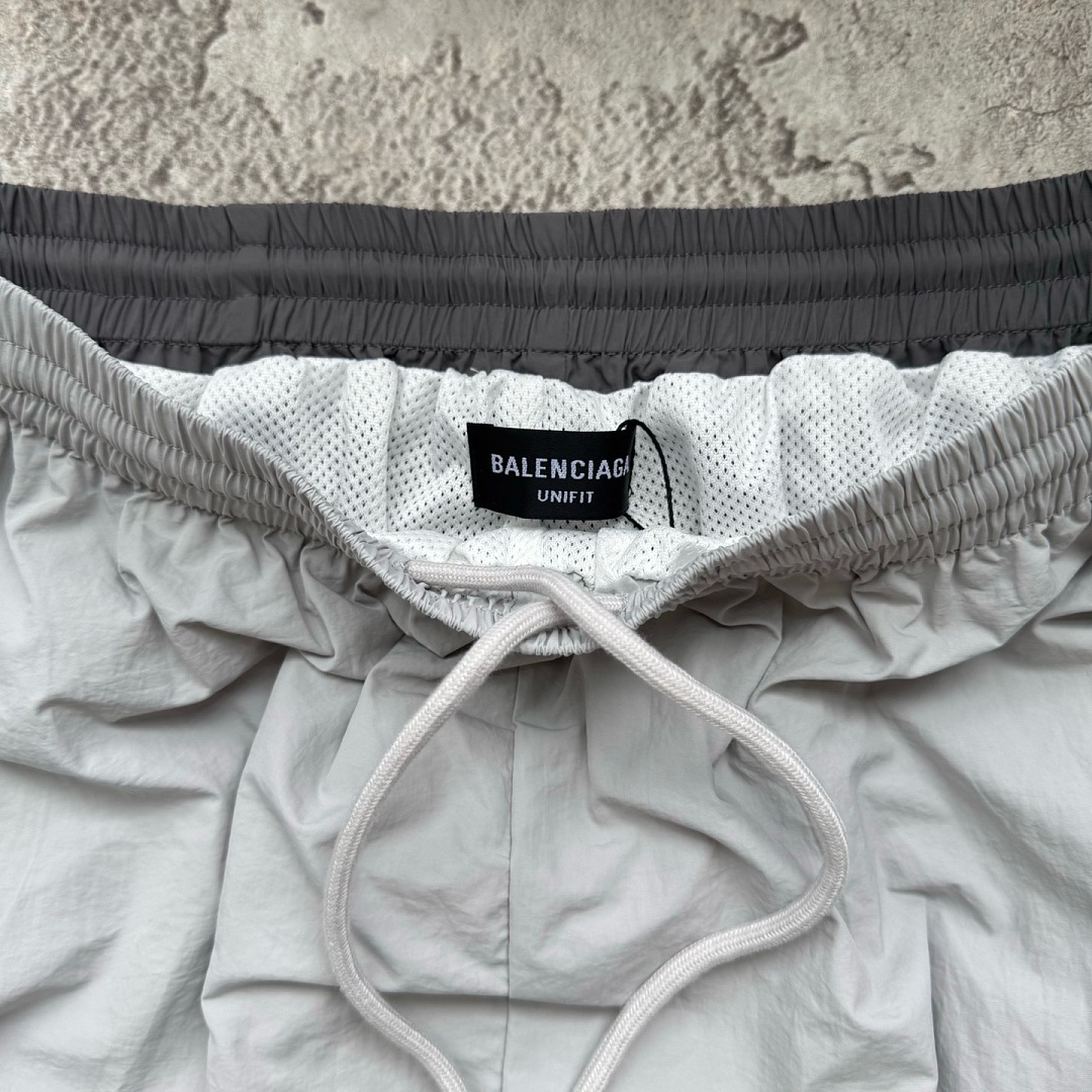 Balenciaga 52422−24L - Image 12