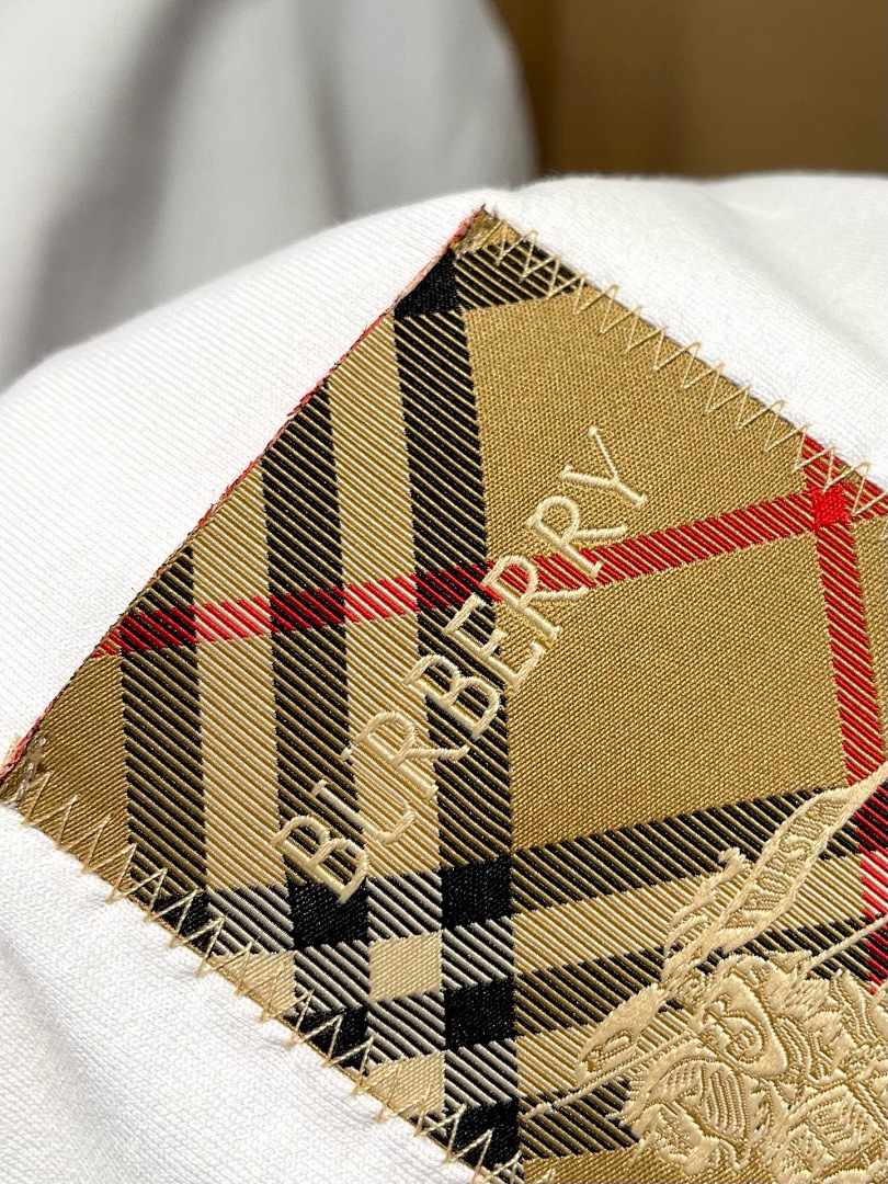 Burberry L68B057-65L - Image 18