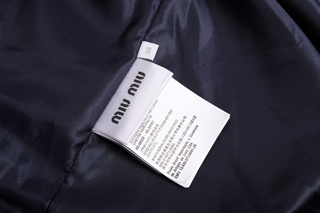 Miu Miu 525190 Long Sleeve -51L - Image 11
