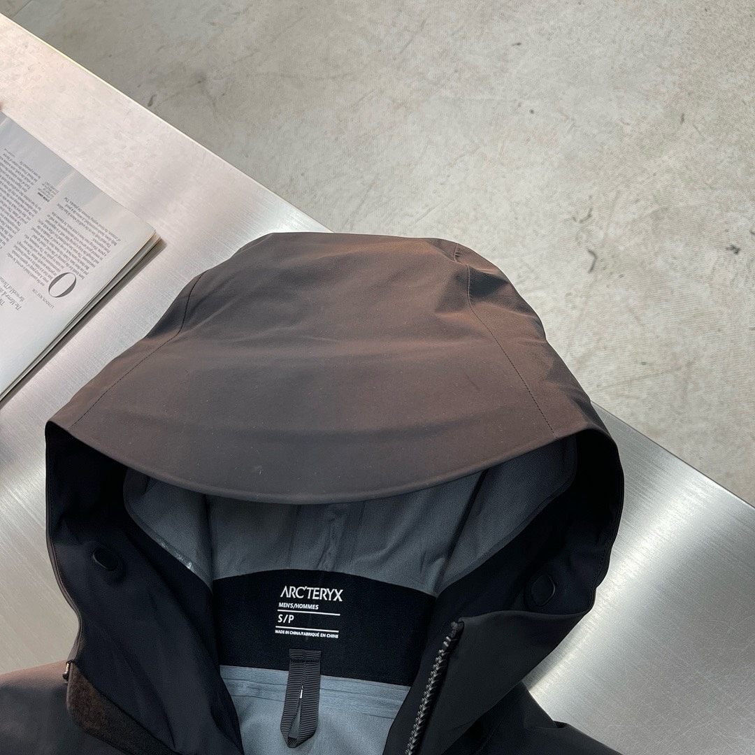 Arc'teryx — - Image 31