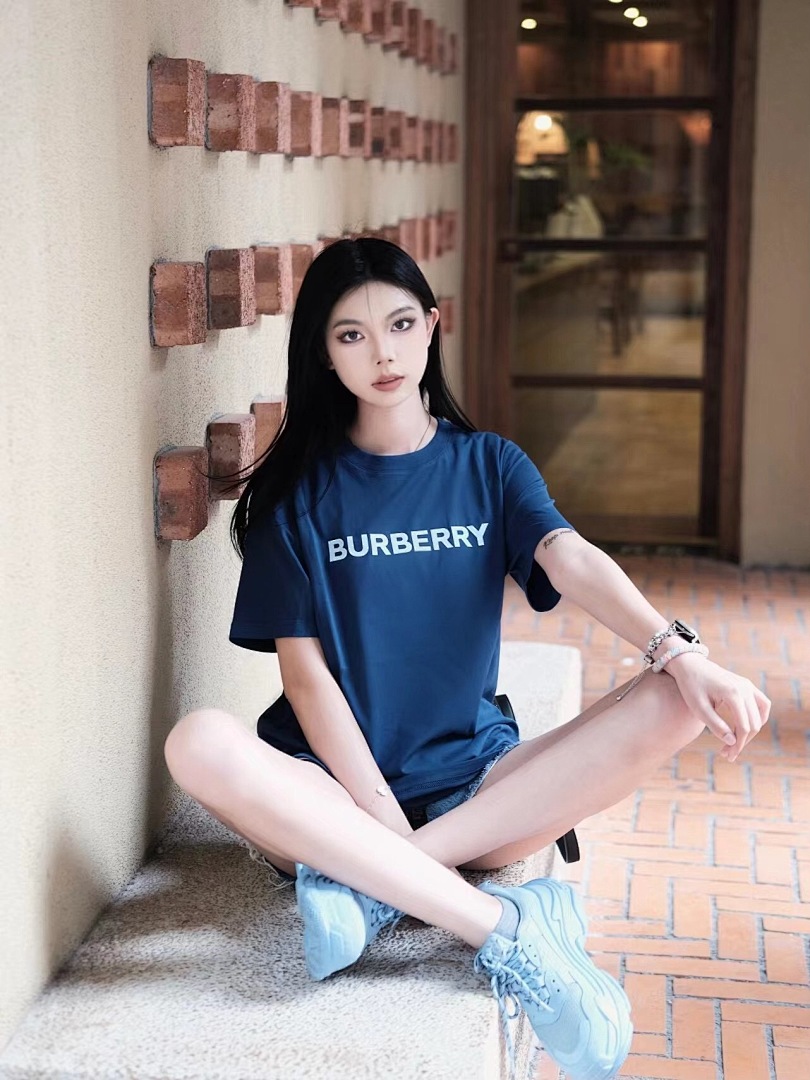 Burberry Yuan - Image 3