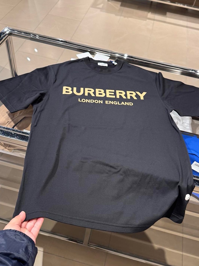 Burberry 52037−51L - Image 7