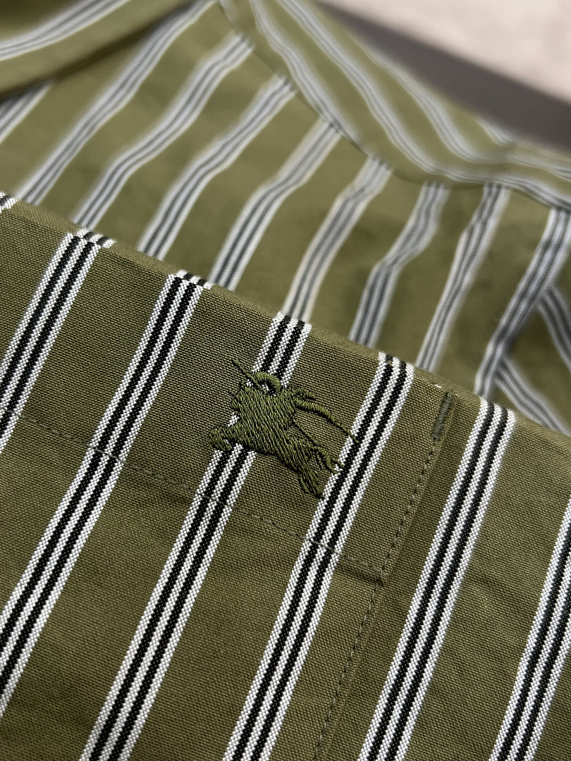 Burberry 551−8L - Image 8