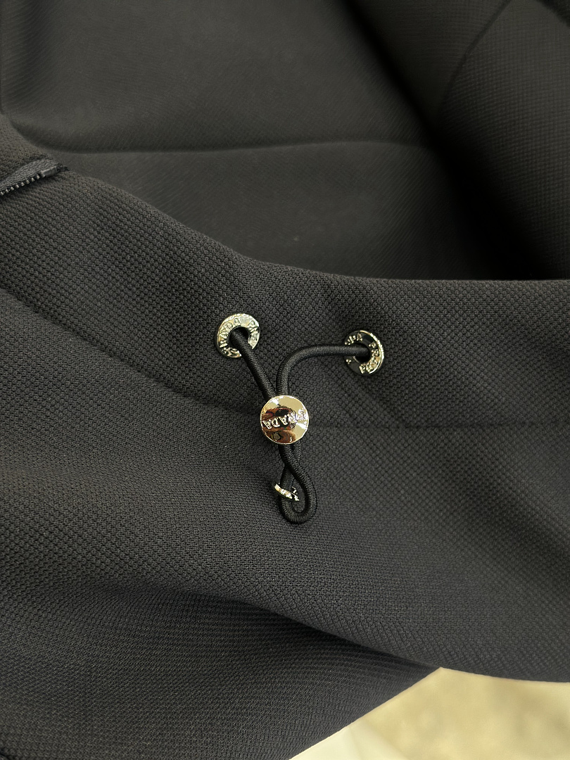 Prada 5206−8L - Image 34