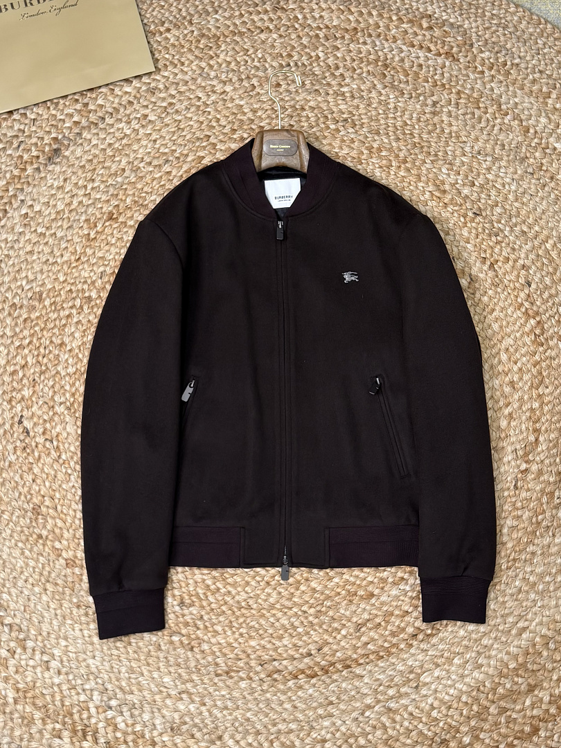 On Running Jacket Price:549 Pants 309 5191−8L - Image 25