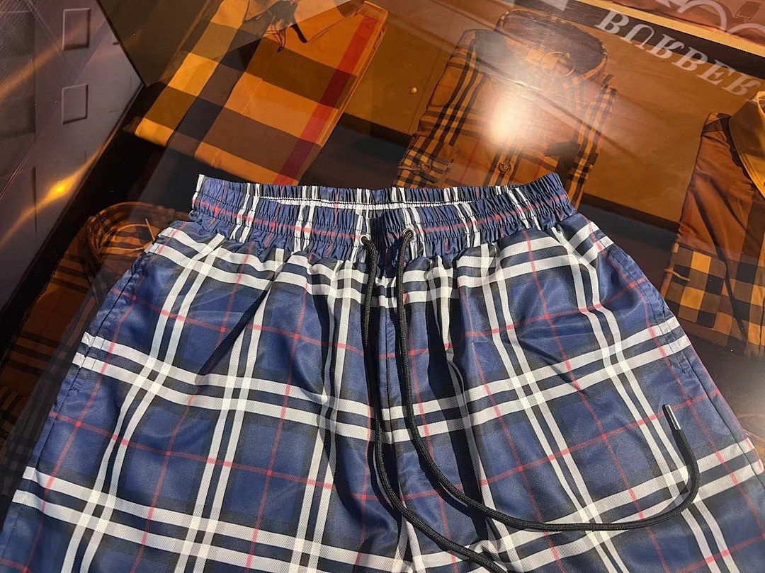 Burberry L68B039-65L - Image 27