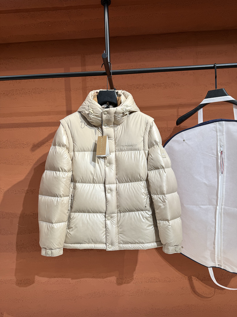 Burberry 68679-37L - Image 20