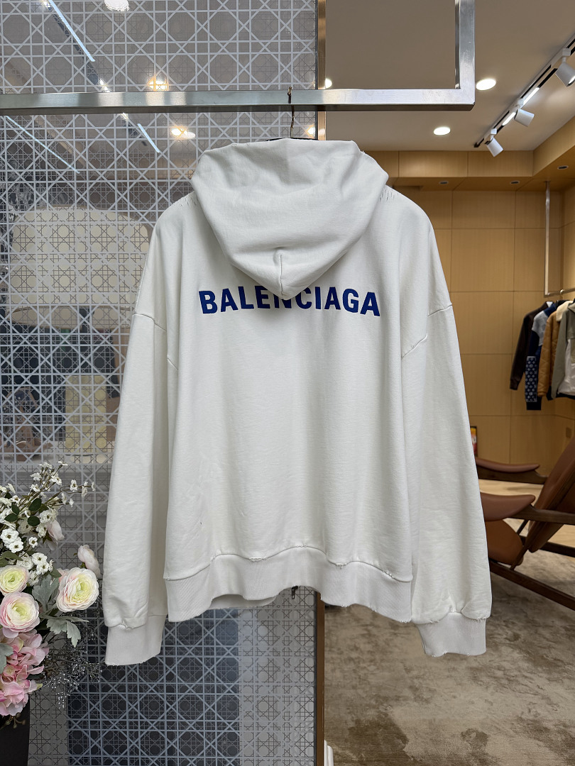 Balenciaga 52010−51L