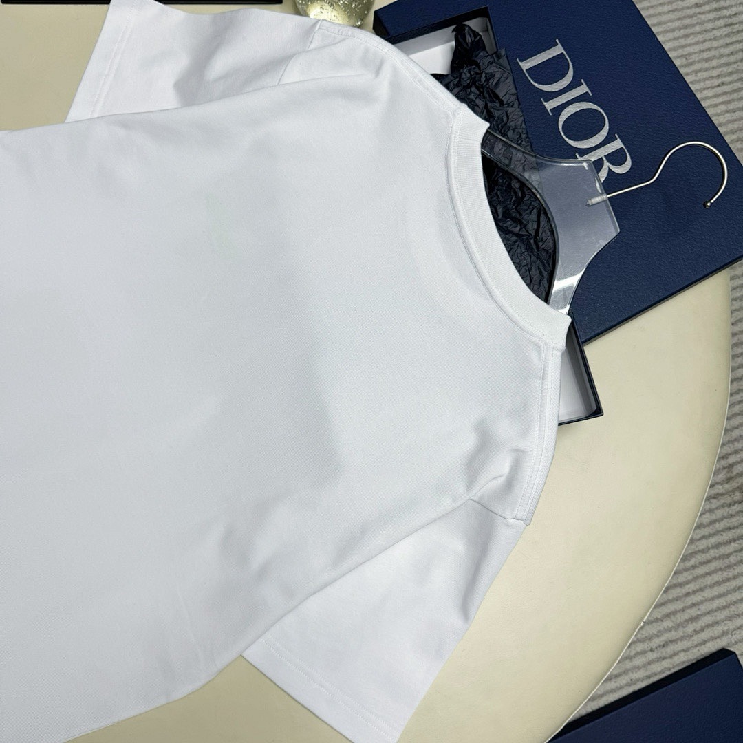 Dior Yuan. 543−17L - Image 6
