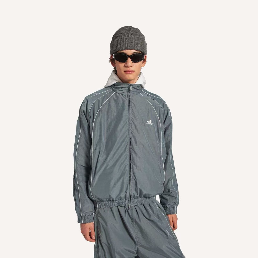 Balenciaga 571−24L - Image 3