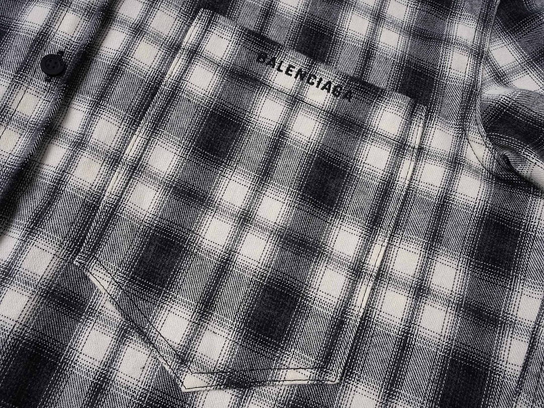 Balenciaga 31001-41L - Image 12